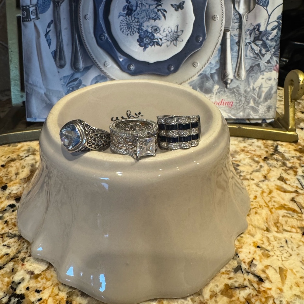 Elegant Silver Rings Set